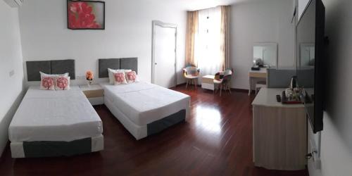 Bandar Seri Begawan House | Coconut Bay Lodge: Family-Friendly Retreat with Breakfast Included