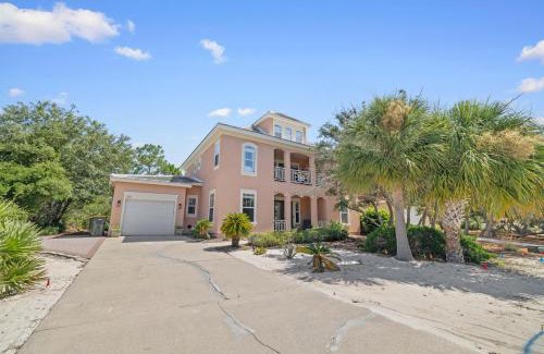 Fort Morgan House | Coconut Cabaret