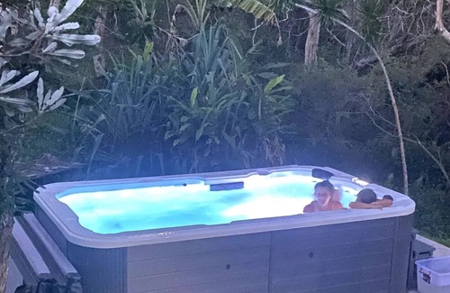 Cooloola Cove House | Coconut Cottage Bush retreat with coastal vibe.