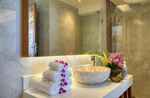 Ko Yao Hotel | Relax at Coconut Grove Resort: Oceanfront Paradise Awaits