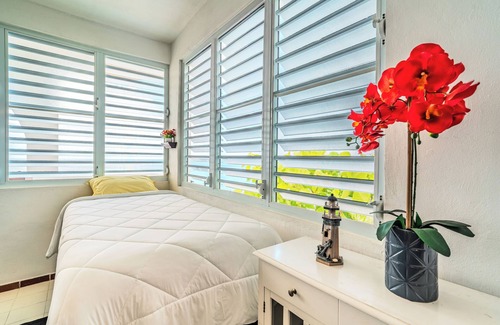 Stella Hotel | Beachfront Bliss at Coconut Palms Inn - Rated 9.4/10