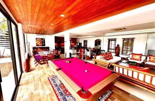 Rawai Villa | Elegant Coconut Palms Villa with Private Pool in Rawai
