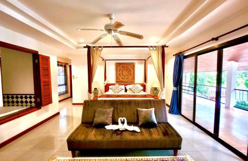 Rawai Villa | Elegant Coconut Palms Villa with Private Pool in Rawai