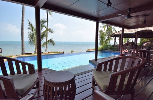 Bang Po Villa | Coconut Paradise P3 - Beachfront Villa with Ocean Views