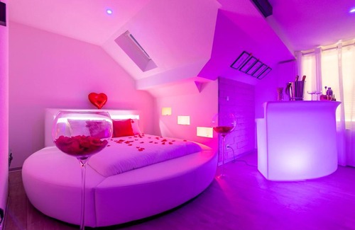 Morteau Apartment | Cozy Cocoo'night - Love Appart Morteau with Breakfast Included