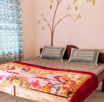 Amer House | Highly Rated Cocoon Auberge: Family-Friendly with Breakfast