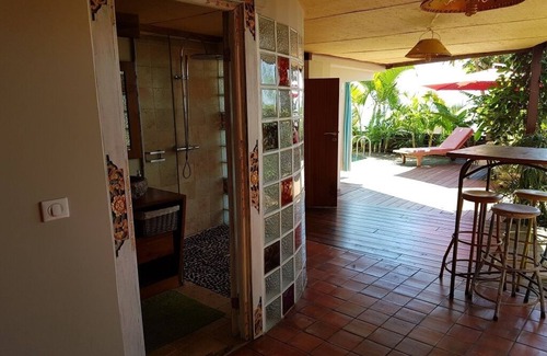 Saint-Leu Apartment | Romantic Retreat with Ocean View & Private Pool for Two