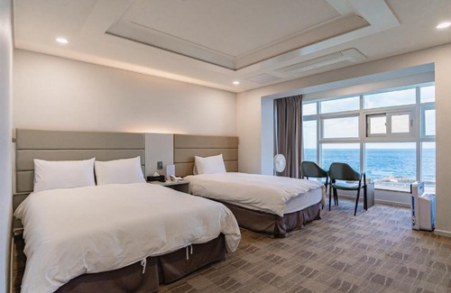 Aewol Hotel | Cozy Cocoon Hotel with Oceanfront Views & Family Amenities