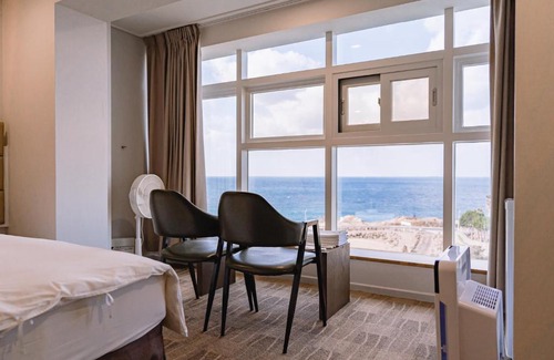 Aewol Hotel | Cozy Cocoon Hotel with Oceanfront Views & Family Amenities