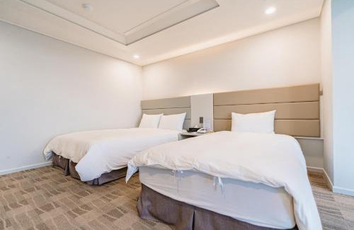 Aewol Hotel | Cozy Cocoon Hotel with Oceanfront Views & Family Amenities