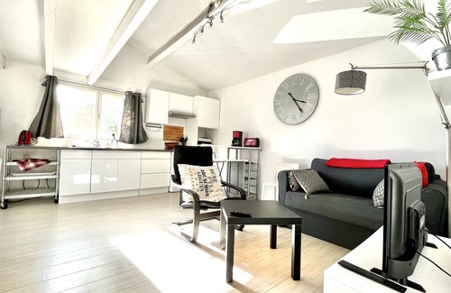 Saint-Loubes House | cocoon house