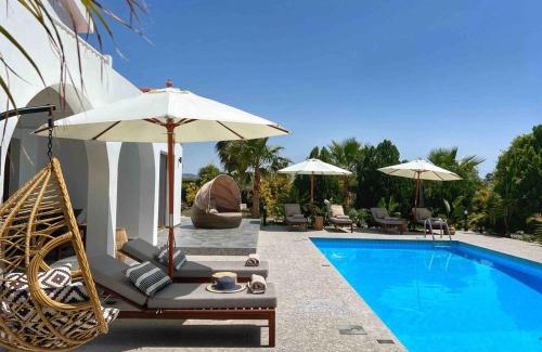 Pegeia Villa | Elegant Cocoon Villa in Coral Bay - Steps from the Beach