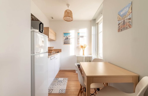 Rocabey - Alsace - Gare Apartment | Beachside Retreat at Cocoon Malouin with Ocean Views