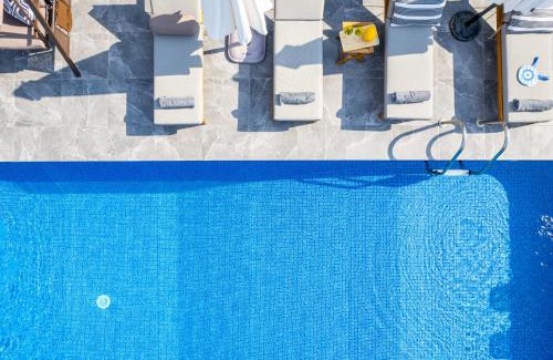 Peyia Town Villa | Elegant Cocoon Ocean Villa: Guest Rated 10/10 with Pool