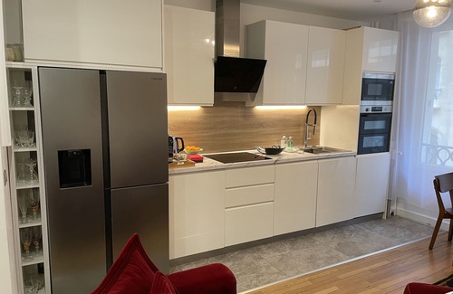 Chaillot Apartment | Unwind in Comfort: Cocooning with Spa and Breakfast