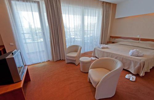 Neptun Resort | Relax at Cocor Spa Hotel: Oceanfront Bliss & Top Amenities