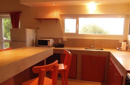 San Carlos de Bariloche Cabin | Discover Cocos Cura Casas de montaña: Pet-Friendly Retreat