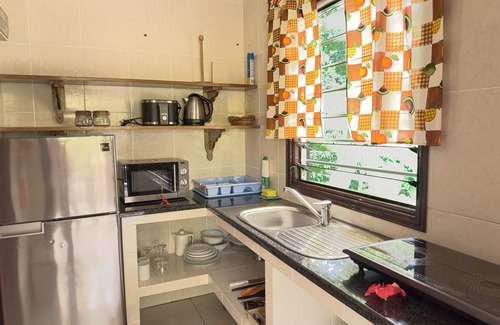 La Passe House | Top-Rated Cocotier Du Rocher: Breakfast & Family Amenities
