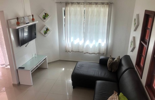 Centro Cabin | Family-Friendly 3 Bedroom Chalet in Beautiful Bombinhas