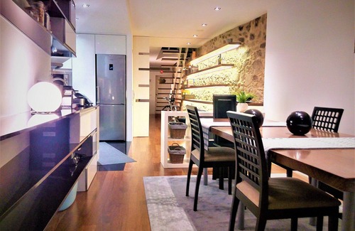 Povoa De Varzim Villa | Codfish House - Top-Rated Retreat Near Porto with Pool