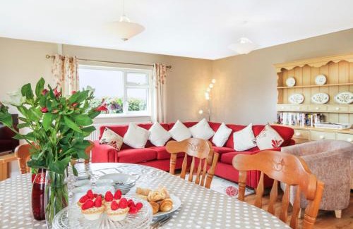 Brynrefail House | Family-Friendly Coed Bolyn Lodge - Rated 9.7/10 by Guests