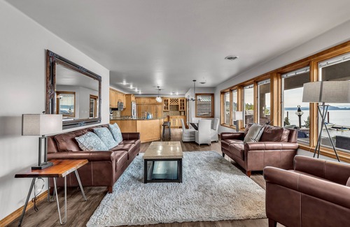 Coeur d'Alene House | Idyllic Coeur d'Alene Lakefront Retreat with Spa & Pool