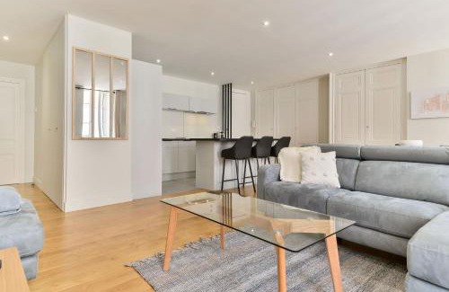 Bellecour - Hotel Dieu Apartment | Discover Coeur de Presqu’île Hotel Dieu: Family-Friendly Stay