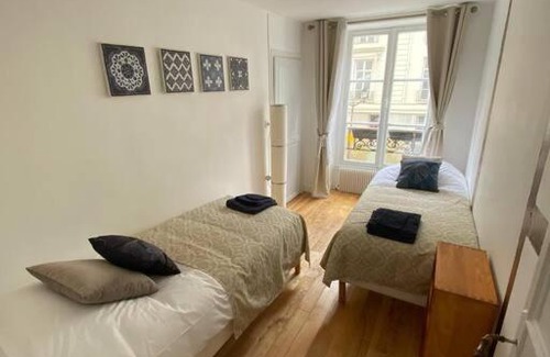 Notre-Dame Apartment | Charming Coeur de Versailles Notre Dame - Family-Friendly Stay