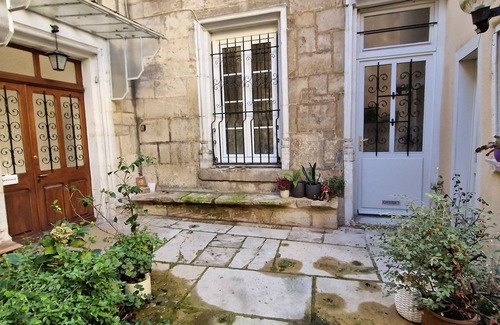 Dole Apartment | Comfortable Coeur de Ville Apartment for 4, Pets Allowed