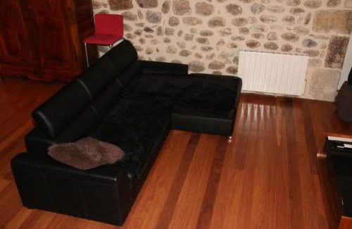 Vogue Apartment | Coeur de Vogüé: Family-Friendly Retreat with Top Reviews
