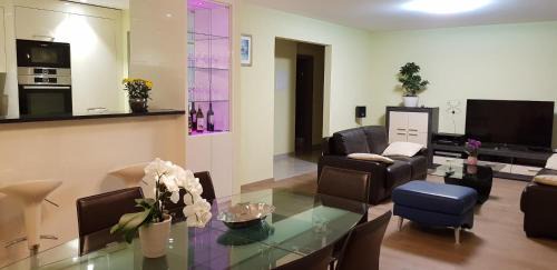 Saint-Legier-La Chiesaz Apartment | Guest Rated 10/10: Family-Friendly Coeur du Léman Hotel