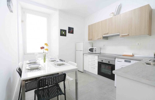 Old Town Apartment | Cozy Coeur Retreat | Guest Rated 9.2 with Amazing Amenities