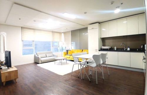 COEX Apartment | Discover COEX in Gangnam: 3Bdr+2Bath with Breakfast