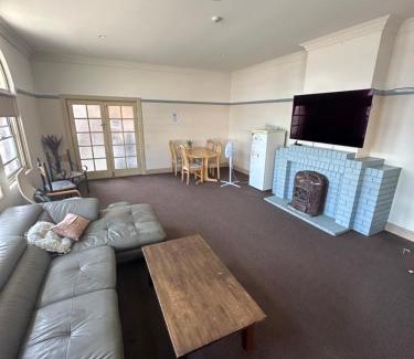 Coffs Harbour Hotel | Budget-Friendly Coffs Harbour Hotel with Breakfast Included