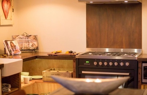 Whitianga Cottage | Top-Rated Coghill Cottage with Pool and Family Amenities