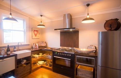 Whitianga Cottage | Top-Rated Coghill Cottage with Pool and Family Amenities