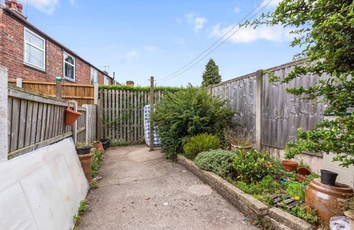 Nottingham House | Cohost Partners Cozy 3BR Retreat Thorneywood