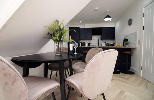 Gabalfa Apartment | Conveniently Situated 2 Bedroom with Family-Friendly Amenities
