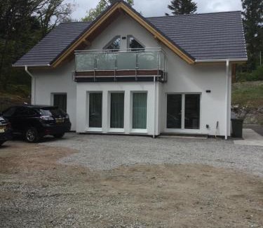 Salen Bed & Breakfast | Pet-Friendly Coille Darach B&B with Perfect 10 Review Score