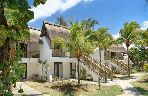 Bain Boeuf Resort | Discover Coin de Mire Attitude: Oceanfront Relaxation Awaits