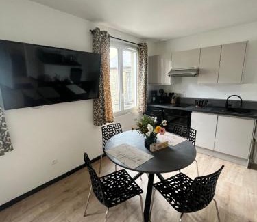 Avranches Apartment | Idyllic Retreat in Avranches with Unlimited Spa Access