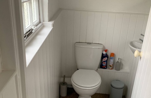 Thimbleby House | Cozy Coin House with Garden, 3 Beds & Great Amenities