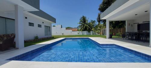 Jaua House | Family-Friendly Retreat at Condomínio Parque das Dunas