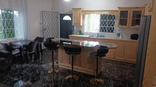 Mandeville Apartment | Coke Sixteen Guest Vacation Home