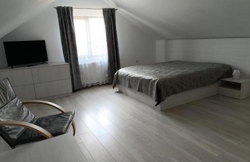 Jibert Apartment | Colț de lavandă