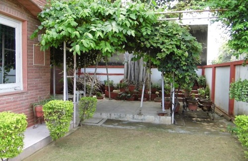 Agra House | Cozy Ocean View Homestay with Kitchen & Child-Friendly Space