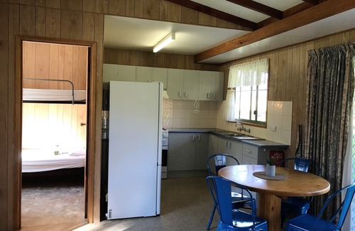 Colac Colac Cabin | Oceanfront Colac Colac Caravan Park with Family-Friendly Amenities