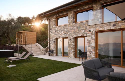 Toscolano Maderno Villa | Discover Colago Private Villas on Beautiful Lake Garda