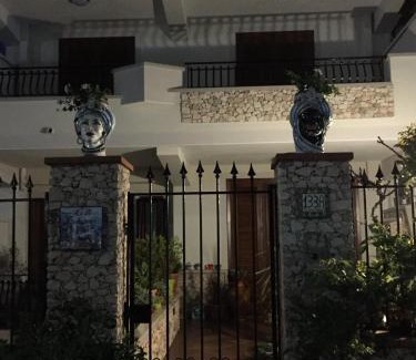 Santa Teresa di Riva Bed & Breakfast | Unforgettable Colapesce: Oceanfront & Pet-Friendly Escape
