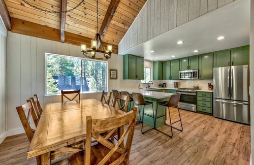 Montgomery Estates House | Experience Cold Creek Retreat: Pet-Friendly with Hiking Trails
